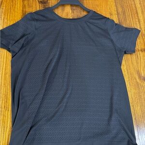 Men's Black Lululemon Perforated Shirt